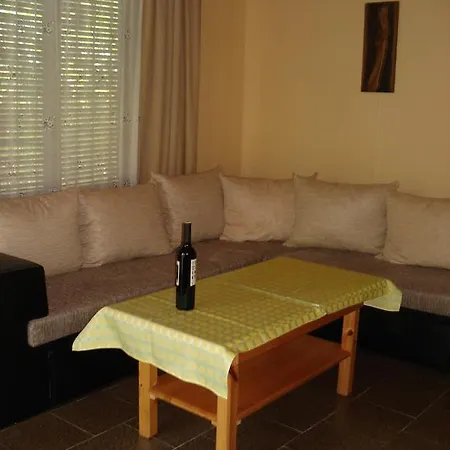 Villas Denitsa 3* Άγιος Κωνσταντίνος και Ελένη